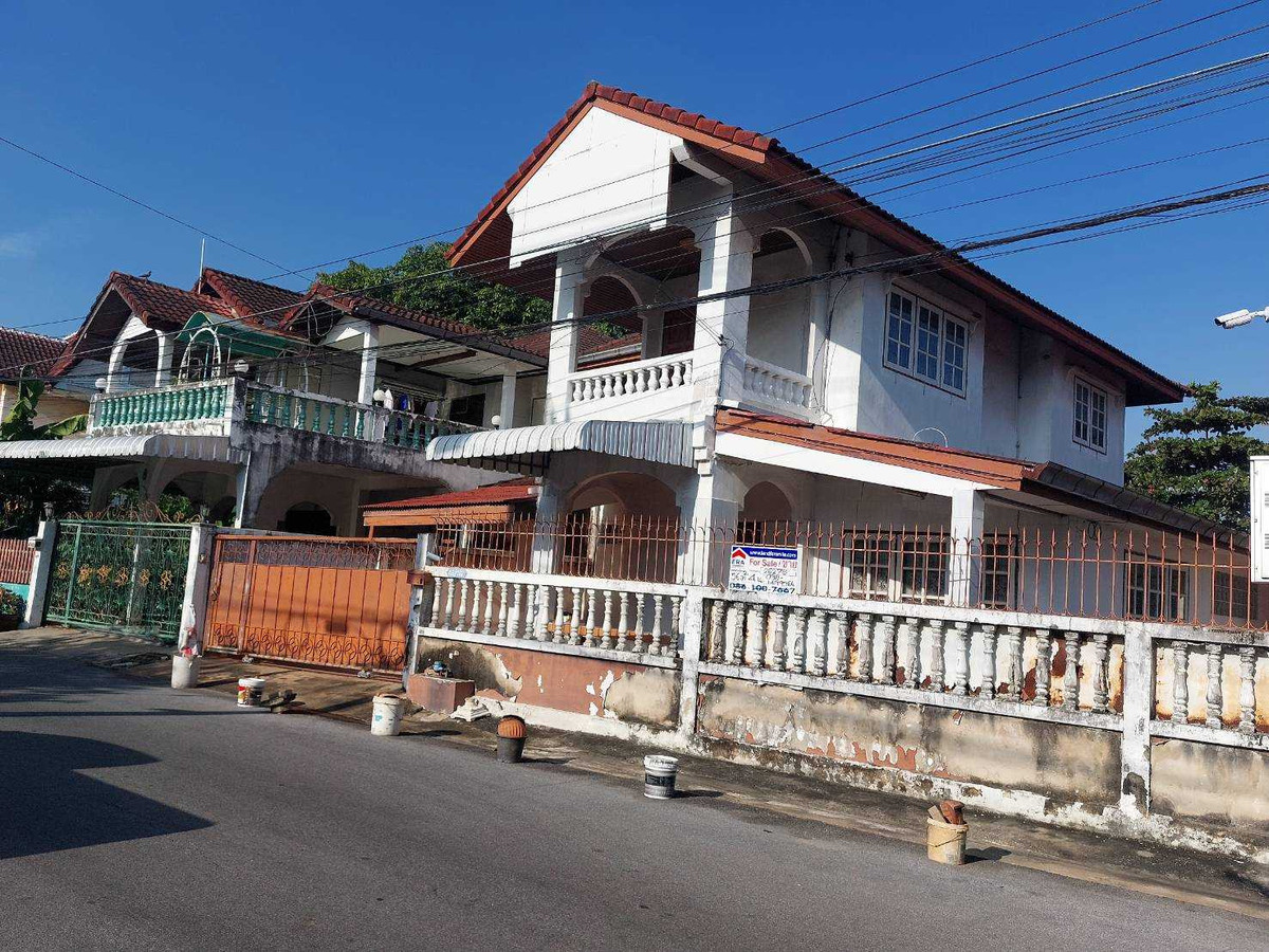ขายบ้านแฝด ม.วังทองวิลเลจ ซอยเสรีไทย 33/1 ใกล้วงแหวนรอบนอก – รูปที่ 2