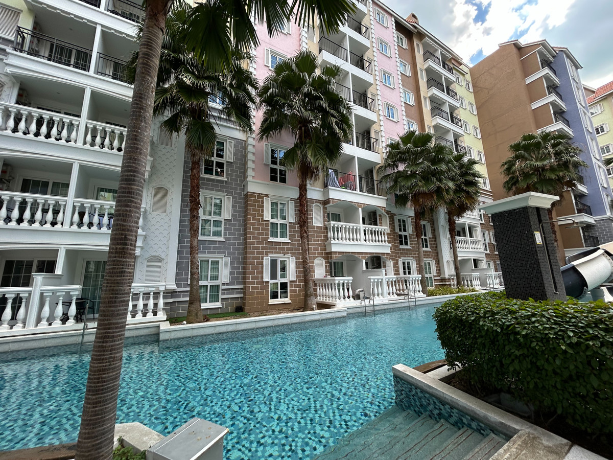 Luxury Resort-Style Condo for Sale Ground-floor luxury unit with a private swimming pool, 3 bedrooms at Seven Seas Côte d’Azur, Na Jomtien, Sattahip, Chonburi