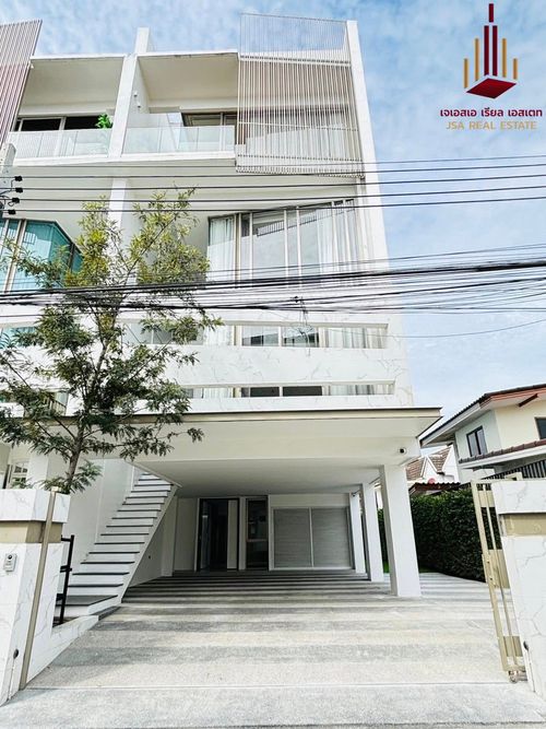 ✨ For Rent:  LUXE 35 Ratchada-Ladprao✨ 💰 Only 120,000 THB/month