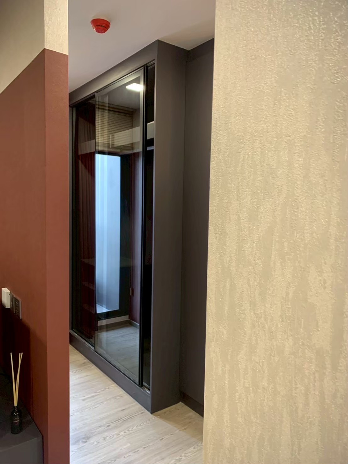 ขายห้องแต่งมือ 1 สำหรับนักลงทุน การันตีค่าเช่า 1 Bed Exclusive ครัวปิดติดระเบียง หิ้วกระเป๋าเข้าอยู่ได้เลย 🎯มารูน รัชดา 32🎯 – รูปที่ 4