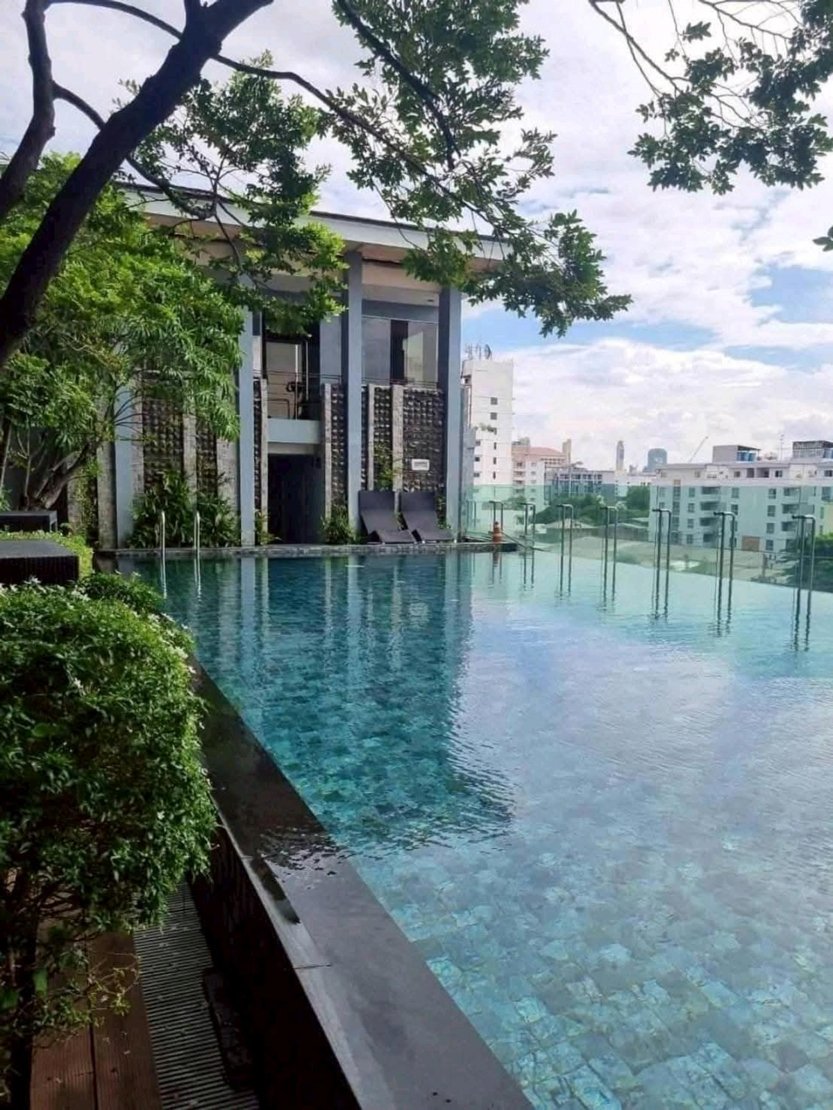 พร้อมอยู่​ – รูปที่ 2