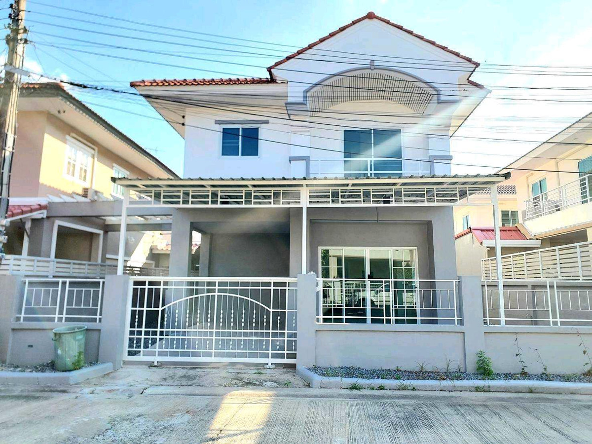 For rent, semi-detached house, single house, Burirom Village Ramintra-Safari World