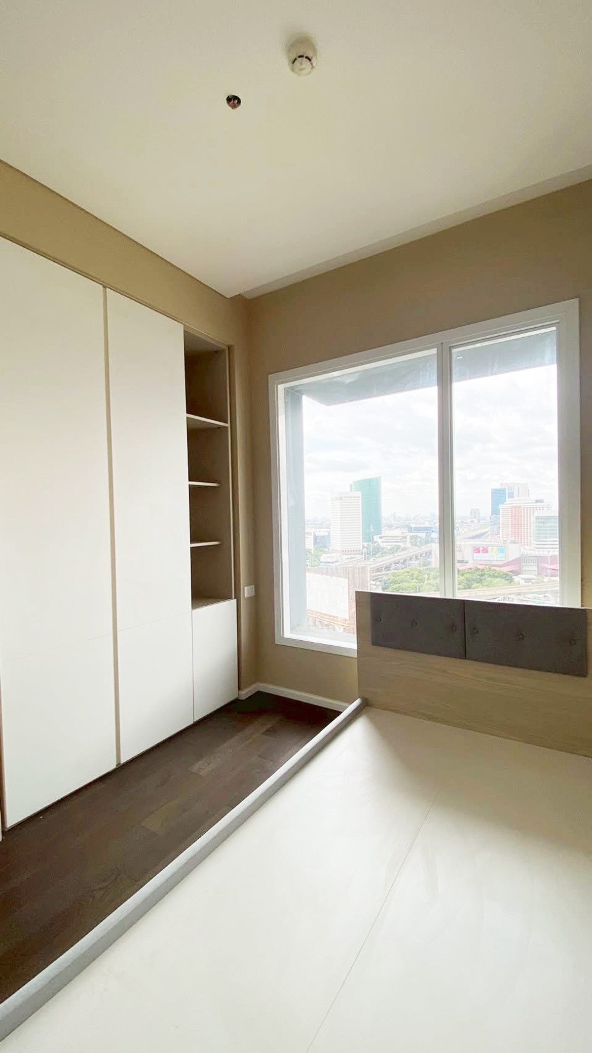 🔥 ขายด่วน!! คอนโด the saint residences – รูปที่ 4