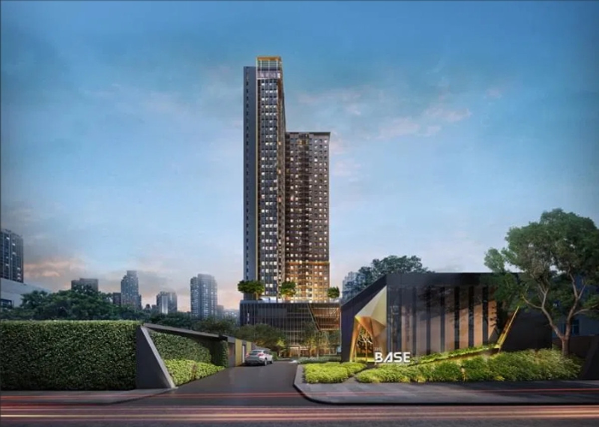 ✨ For Sale: THE BASE Phetchaburi - Thonglor Condo ✨  💰 Only 3,200,000 THB