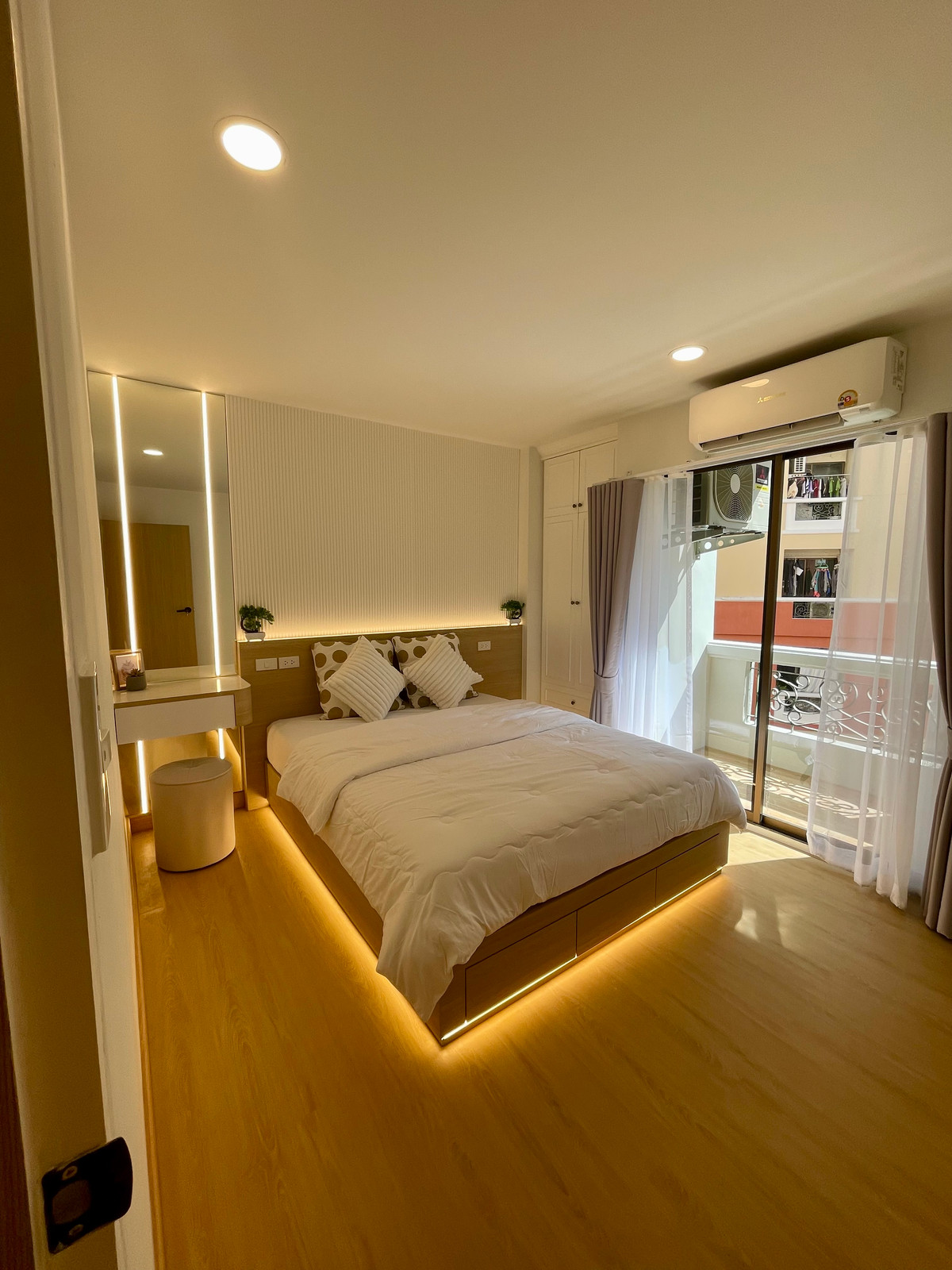Condo Bodin Sweet Home Fully furnished, ready to move in, free transfer fee, free electrical appliances. Condo Bodin Sweet Home Fully furnished, ready to move in, free transfer fee, free electrical appliances.