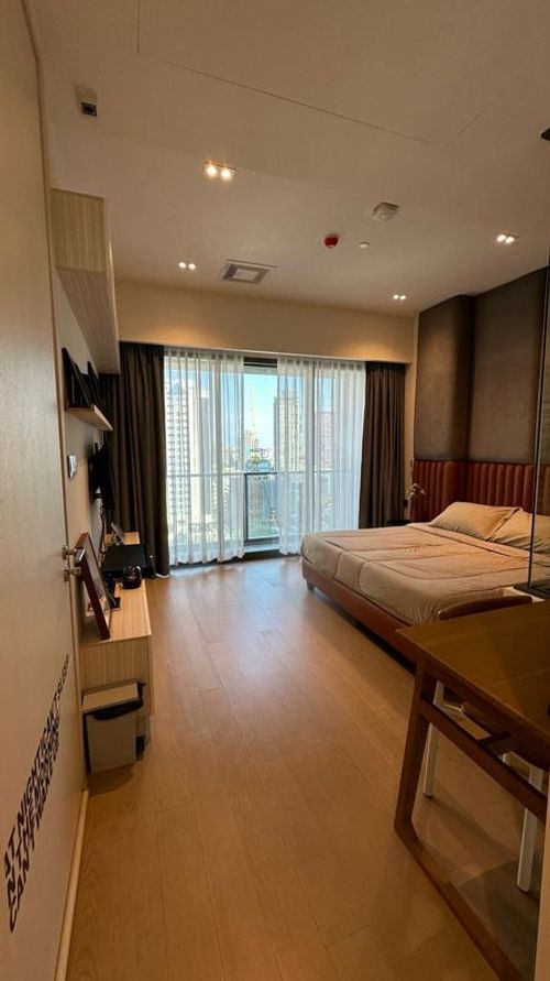 Condo for sale The Strand Thonglor price 19,500,000 baht [JZs251230]