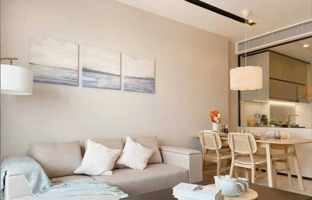 The Room Phayathai 70 sq.m. Please add LINE ID @806qphgn o8415o5483 