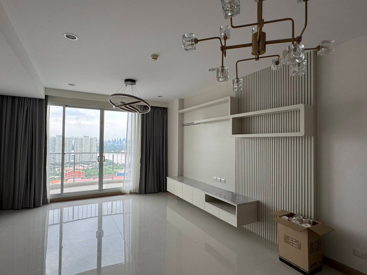 For Sell 2 bed ศุภาลัย ริวาแกรนด์ พื้นที่ 100 sq.m. มีหลายห้องให้เลือก For Sell 2 bed ศุภาลัย ริวาแกรนด์ พื้นที่ 100 sq.m. มีหลายห้องให้เลือก