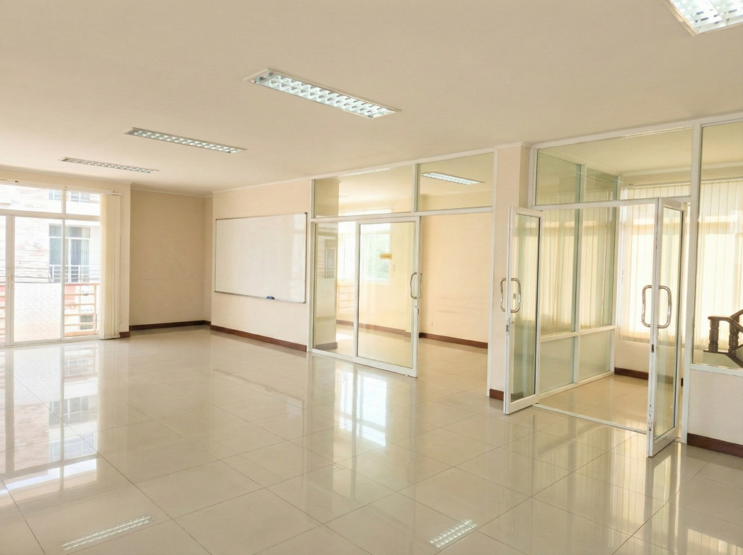 ขาย ออฟฟิศ พร้อมโกดัง  โครงการปรีชา ราม 2 ราษฎร์พัฒนา 400 ตรม 105.8 ตรว – รูปที่ 3