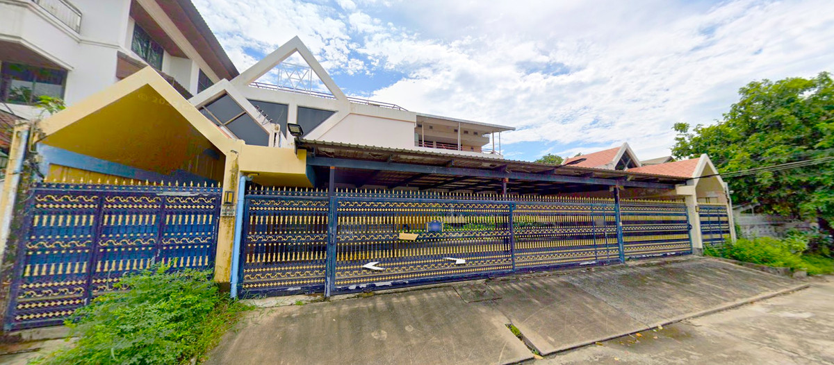 ขาย และให้เช่า สำนักงานศรีนครินทร์ (ใกล้ห้าง Paradise Park 240 m.) เนื้อที่ 180 ตร.วา 12 ห้องนอน 5 ห้องน้ำ พื้นที่ใช้สอยกว่า 900 ตร.ม. – รูปที่ 2