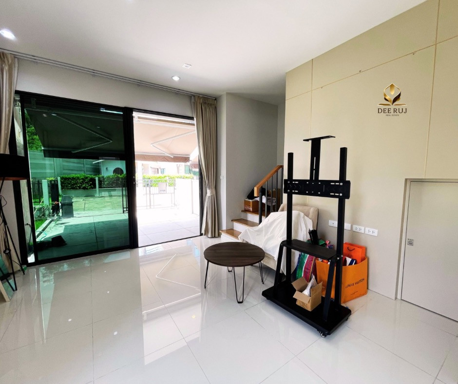 บ้านเช่าแปลงมุม มีสวนข้างบ้าน | บ้านกลางเมือง วัชรพล เพียง 28,000/เดือน – รูปที่ 2