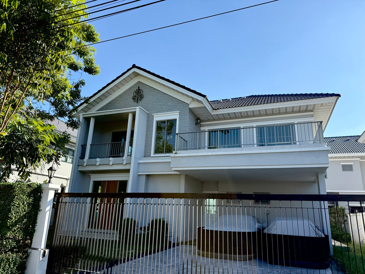 Single house for sale on Main Road, price below cost, first hand. Single house for sale on Main Road, price below cost, first hand.