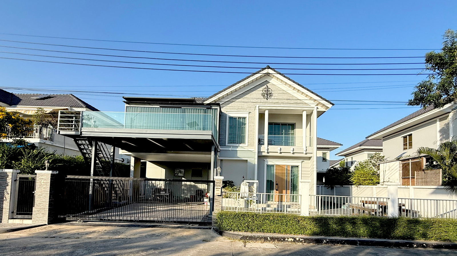 Lake view house for rent fully furnished surrounded.