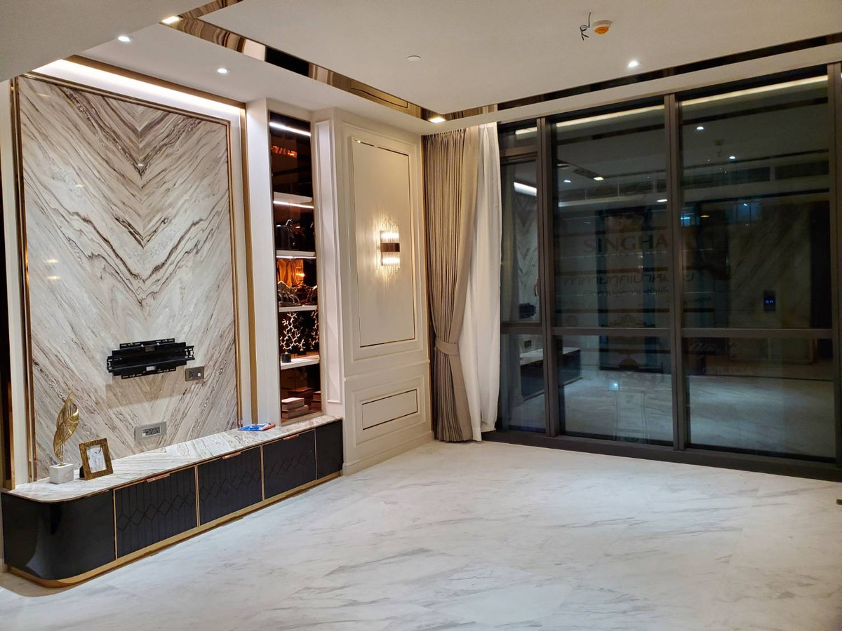 The Monument Thonglor: 2bed 3bath 125.20sqm 35,000,000 Am: 0656199198