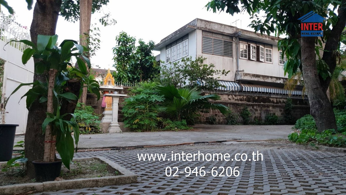 Land + 2-story detached house, 150 sq m. Land + detached house, Soi Sirindhorn 5, Sirindhorn Road, Charansanitwong Road. Borommaratchachonnani Road Bangkok Noi District Bangkok Land + 2-story detached house, 150 sq m. Land + detached house, Soi Sirindhorn 5, Sirindhorn Road, Charansanitwong Road. Borommaratchachonnani Road Bangkok Noi District Bangkok