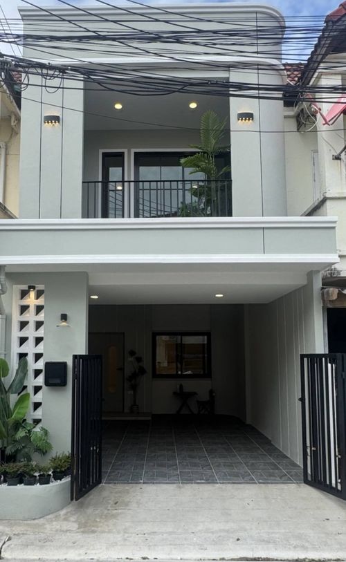 Townhouse for sale 16 sq m. Loet Ubon Raminthra Loet Ubon Raminthra