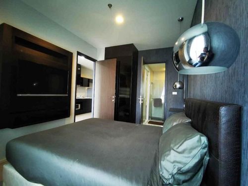 Condo for Rent: Rhythm Sukhumvit 44/1 Near BTS Phra Khanong 