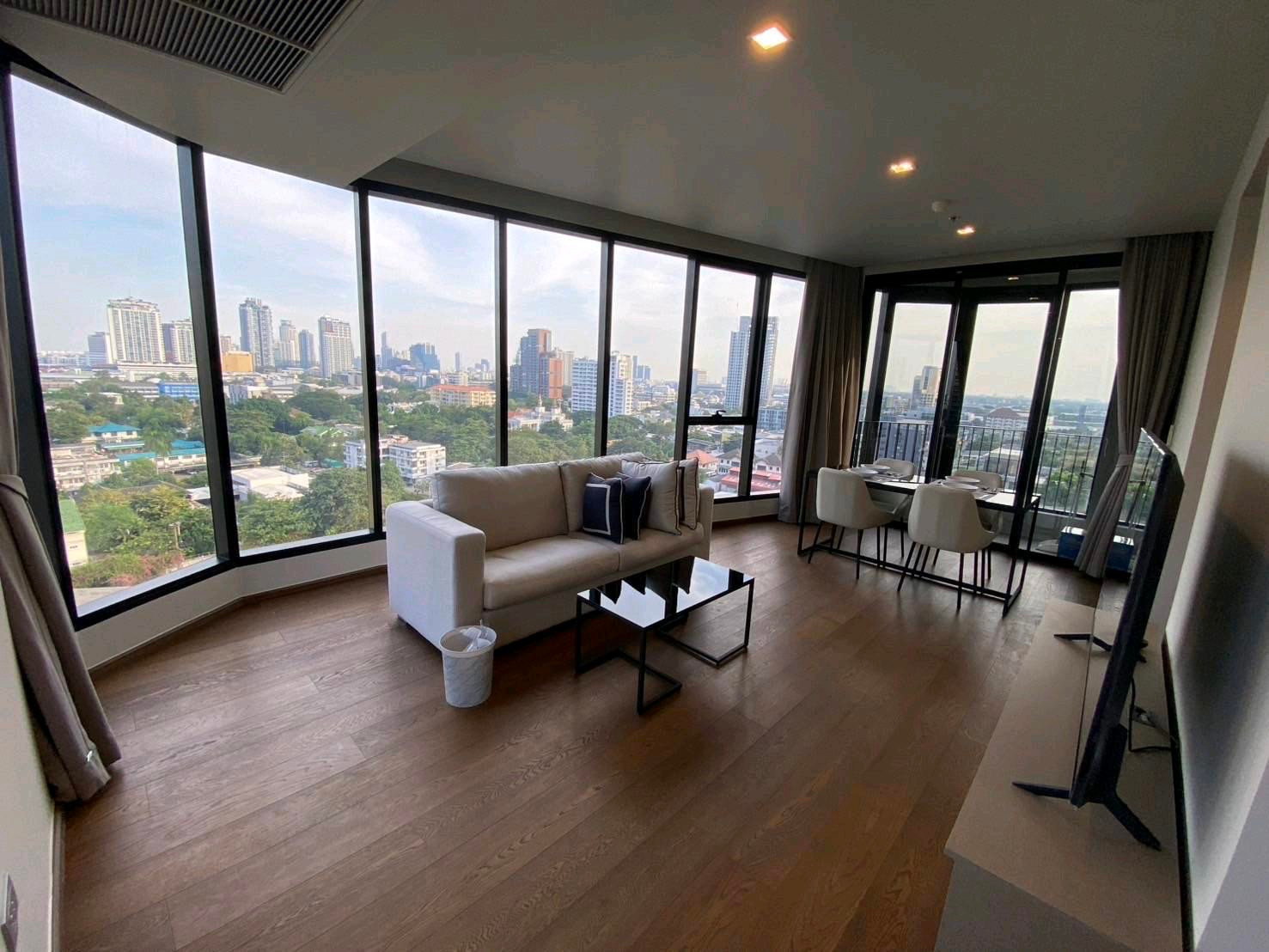 ideo q sukhumvit 36 for rent 2 bedroom 71sqm only 60,000 please contact 0816878954