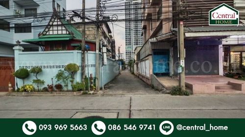 Land 80 sq m, Soi Phetkasem 39, near Seacon Bang Khae, next to MRT Phasi Charoen Station.
