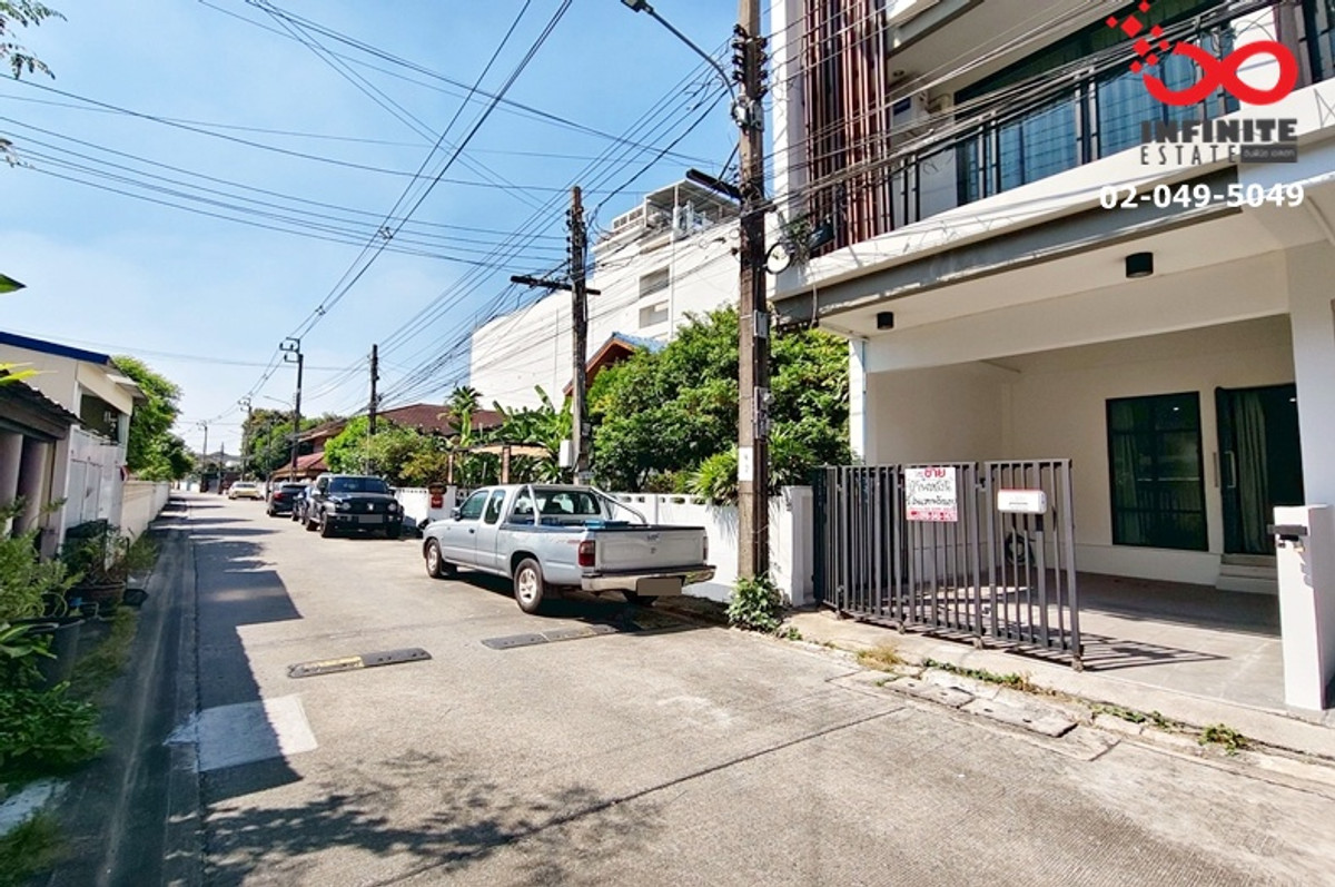 ขายทาวน์เฮ้าส์ 3ชั้น 22ตรว. นวมินทร์ 91 บ้านรีโนเวท พร้อมอยู่  – รูปที่ 2