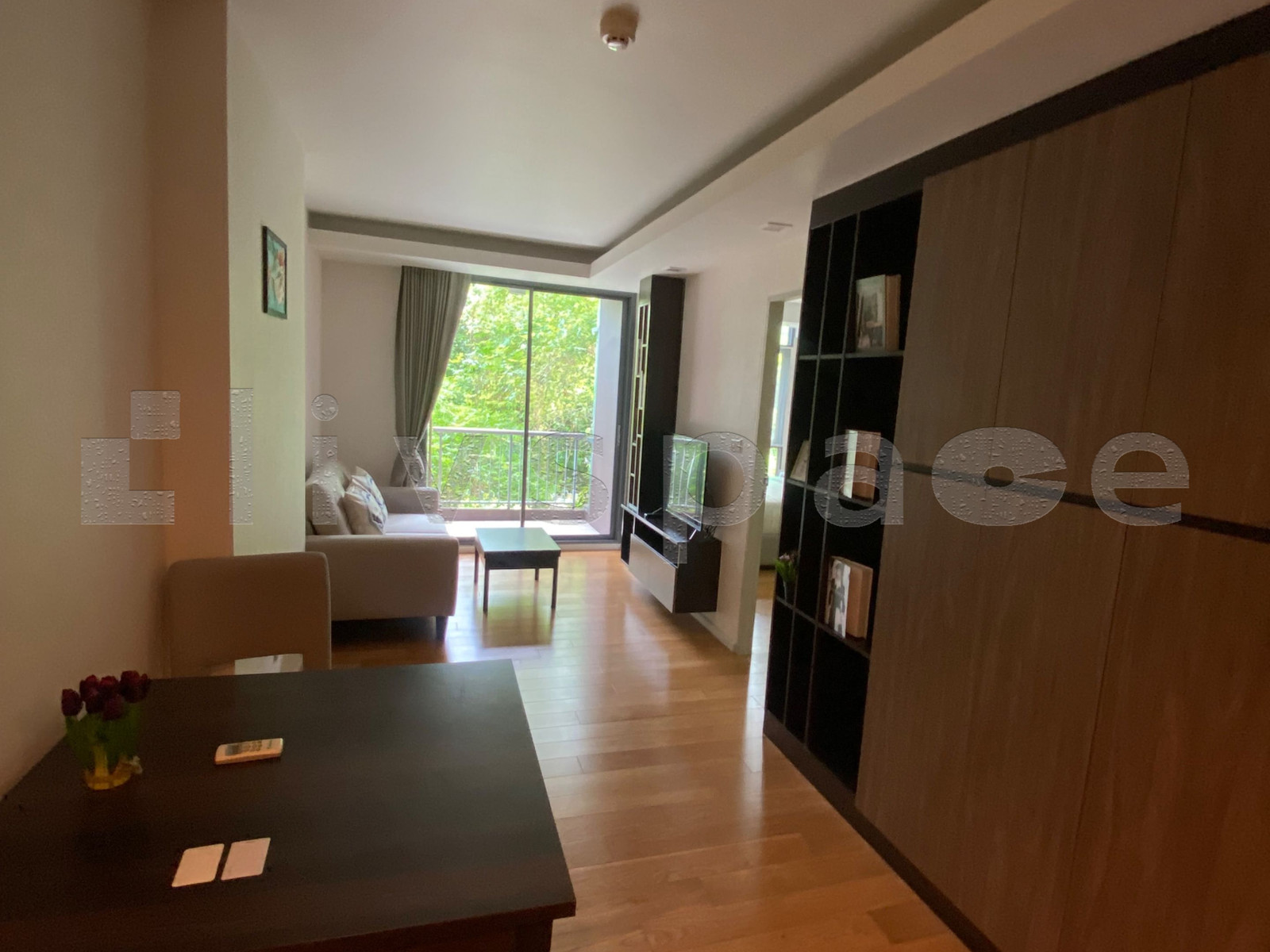 ▚ L02C06ツ FOR RENT: Focus Ploenchit Stunning Garden View in Ploenchit! Spacious 1 Bed 47.78 sq.m. Fully Furnished & Breezy Only 25,000 THB!