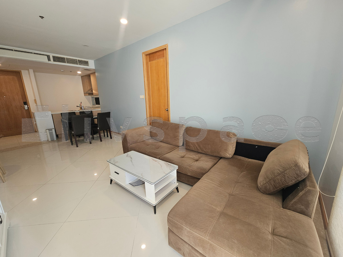 ▚ LH109ツ ให้เช่า: The Empire Place 1BR 65ตรม. 33K🏙️✨ ห้องรีโนเวทใหม่หมดทั้งหมด ห้องใหญ่สไตล์ Luxury ใจกลางสาทร ปรับเปลี่ยนเฟอร์ได้ – รูปที่ 2