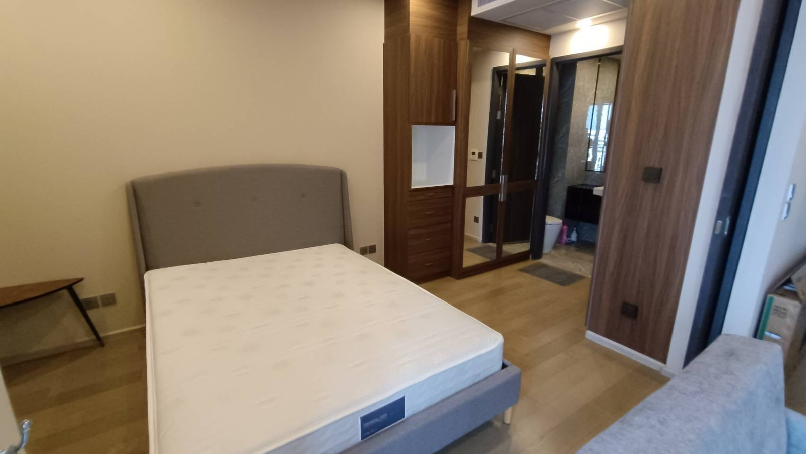 !! Beautiful room for rent, Ashton Asoke Condo, near MRT Sukhumvit. !! Beautiful room for rent, Ashton Asoke Condo, near MRT Sukhumvit.