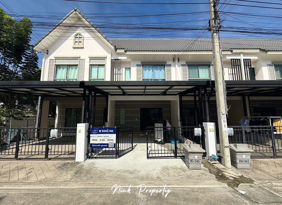 MODI Villa โมดิ วิลล่า : บางนา (เอแบค) - สัมผัสชีวิตเหนือระดับ เชื่อมชีวิตให้ใกล้ชิดเมืองได้มากกว่า กับทาวน์โฮม สไตล์ยุโรปลงตัวสำหรับทุกไลฟ์สไตล์ บ้านสวยพร้อมอยู่ ขายถูกที่สุดในโครงการ