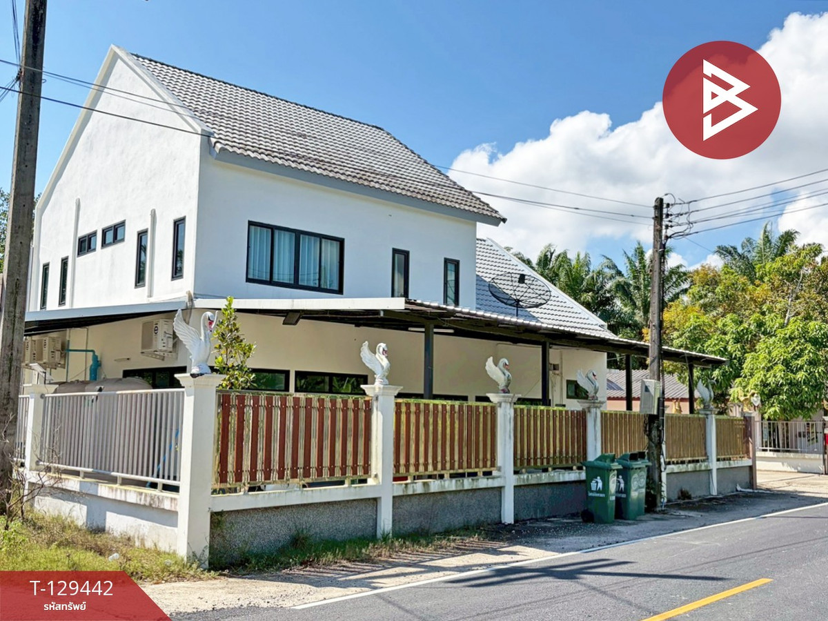 Single house with land for sale, area 2 rai 16.6 square wah, Sichon, Nakhon Si Thammarat. Single house with land for sale, area 2 rai 16.6 square wah, Sichon, Nakhon Si Thammarat.