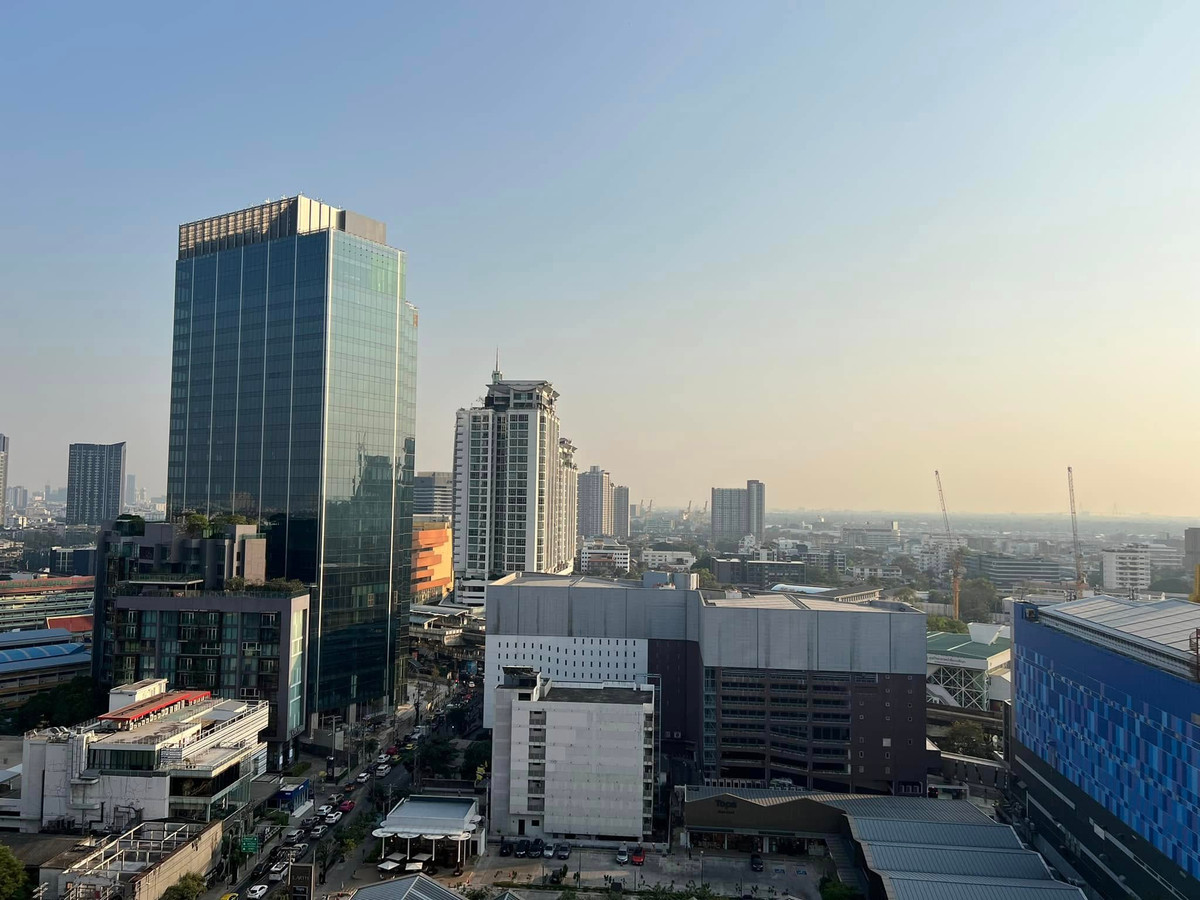 For rent Rhythm Ekkamai ห้องตกแต่งสวยมาก เฟอร์เจอร์ครบ วิวเมือง ทิศใต้ RW006049 – รูปที่ 3