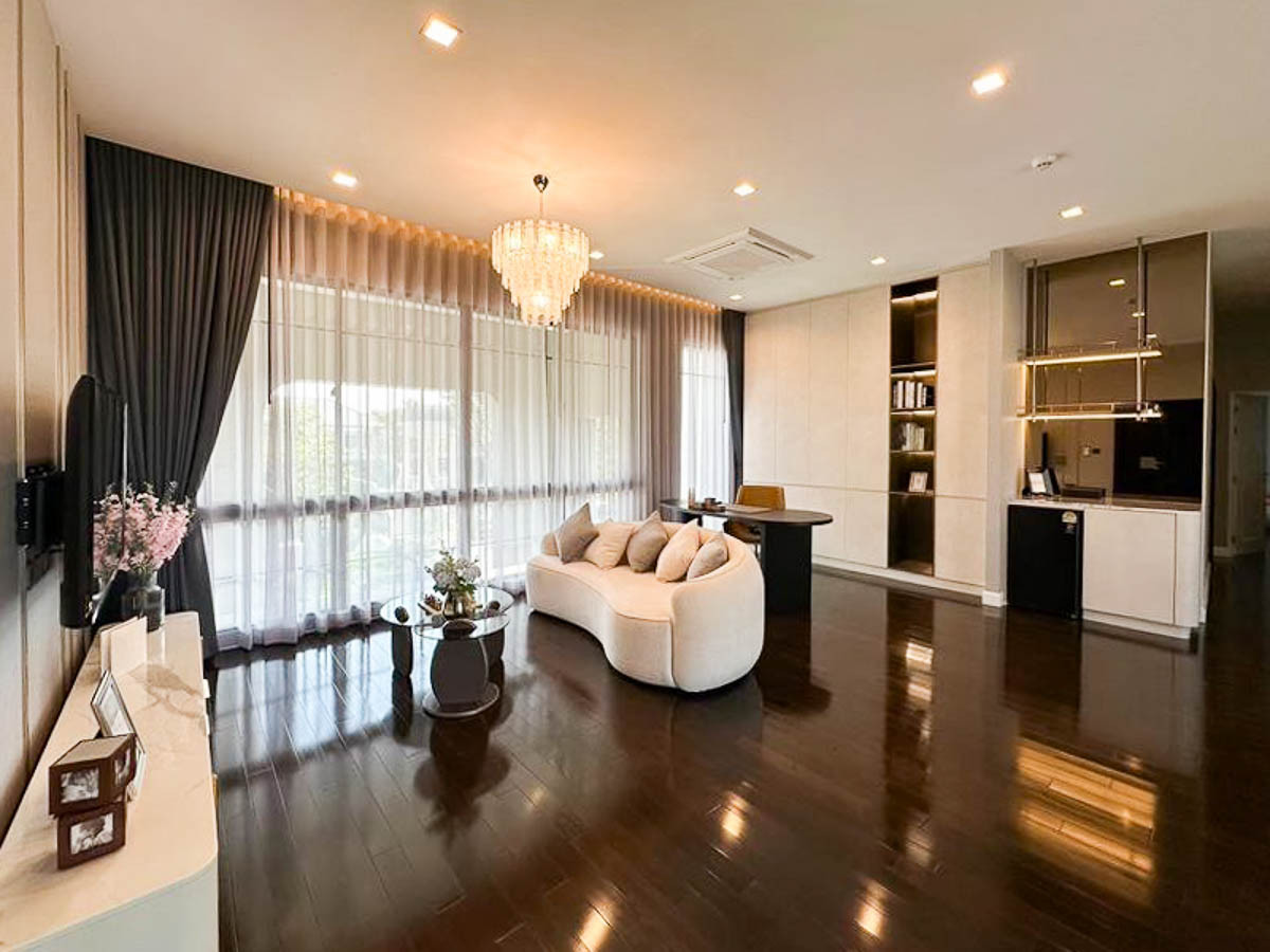 ให้เช่า บ้าน Grand Bangkok Boulevard กรุงเทพกรีฑา บ้านเดี่ยว 5 ห้องนอน 127 ตรว 604 ตรม ตกแต่งสวยงาม เฟอร์นิเจอร์ และเครื่องใช้ไฟฟ้าครบ ใกล้ ศรีนครินทร์ ร่มเกล้า ลาดกระบัง สุวรรณภูมิ พระราม 9 : MF25R-005