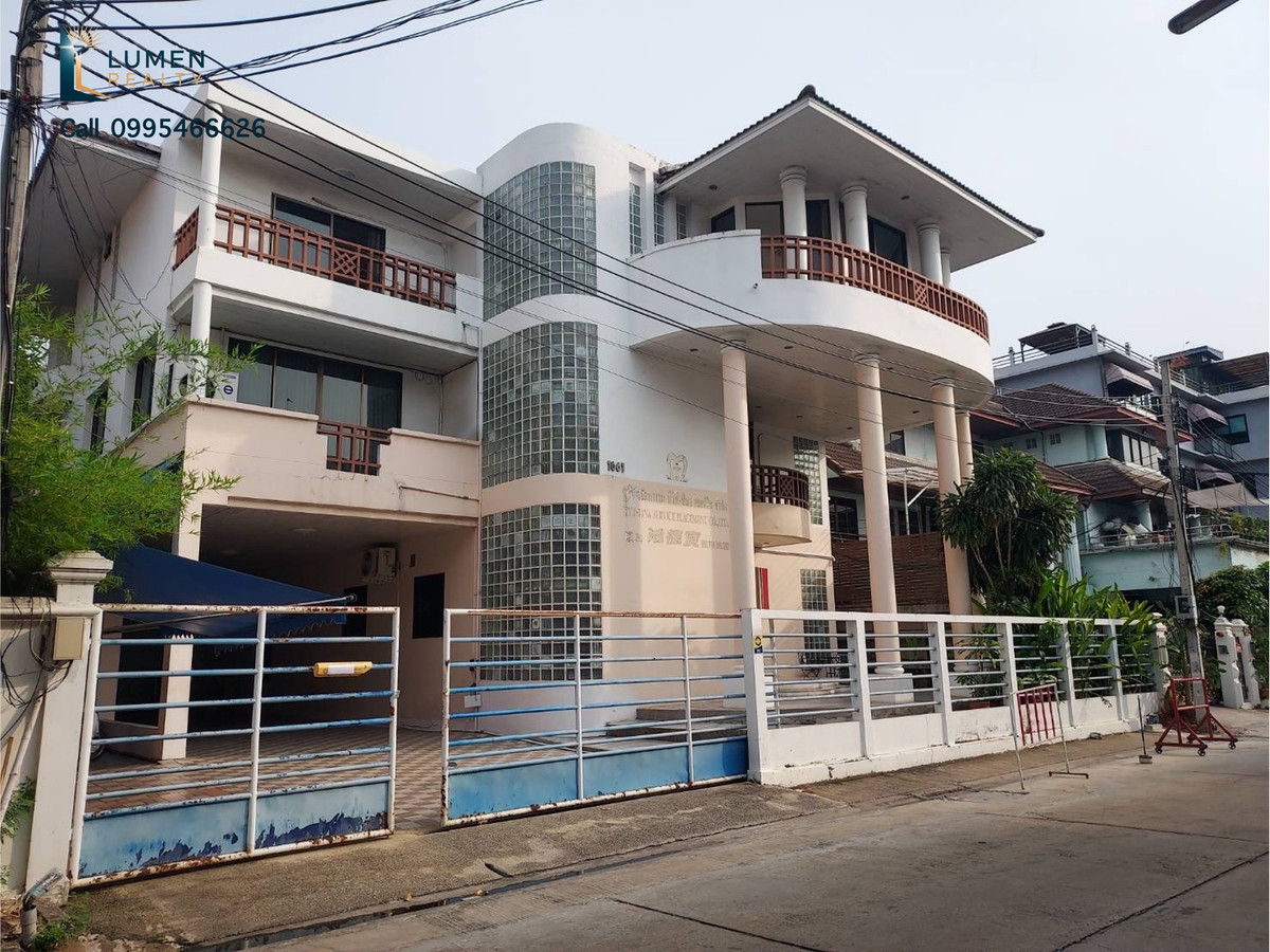ขายโฮมออฟฟิศทาวน์อินทาวน์ 109 ตรว. ที่จอดรถ 8 คัน! ทำเลศรีวรา ใจกลางย่านธุรกิจ ขายโฮมออฟฟิศทาวน์อินทาวน์ 109 ตรว. ที่จอดรถ 8 คัน! ทำเลศรีวรา ใจกลางย่านธุรกิจ