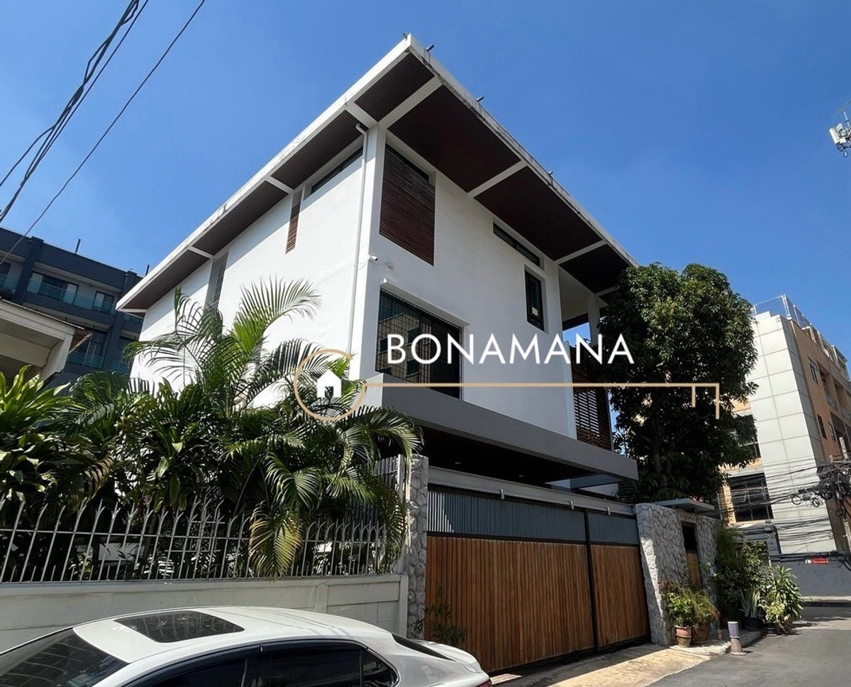 For sale/rent house/home office Sathorn-Narathiwat (BTS St. Louis 1.1km) For sale/rent house/home office Sathorn-Narathiwat (BTS St. Louis 1.1km)