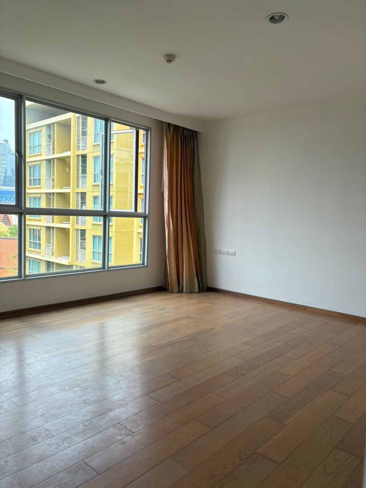 ขายคอนโดห้องใหญ่ โครงการ hive sukhumvit 65 ทำเล BTS พระโขนง & เอกมัย (S5260) – รูปที่ 2