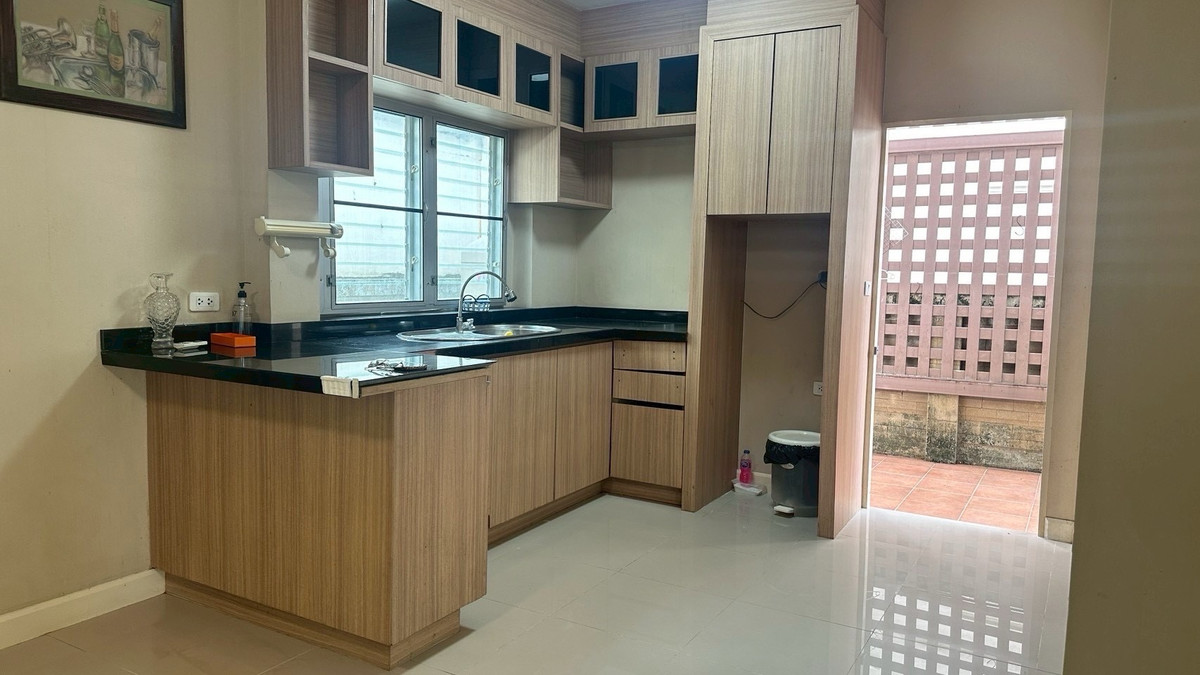 บ้านใหญ่ 3นอน 3 น้ำ  ปล่อยเช่าราคาถูก – รูปที่ 3