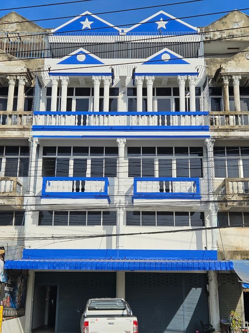 Commercial building for rent near Big C Om Yai, only 7 minutes.
