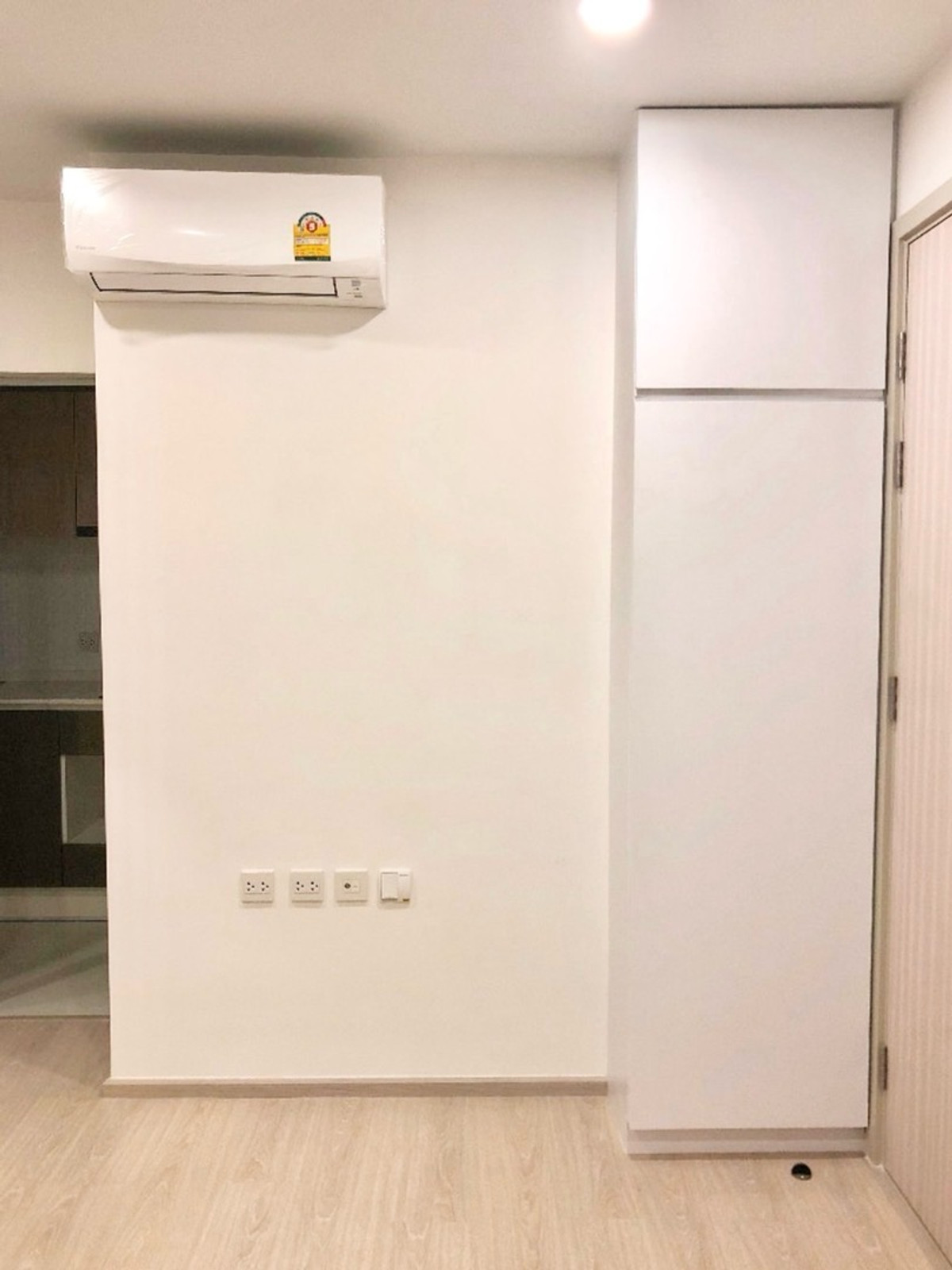 📍ห้องสวย กั้นสัดส่วนด้วยกระจกบานใหญ่ ให้ความรู้สึกโปร่งโล่ง ใกล้ BTS ปุณณวิถี | The tree sukhumvit 64📍 – รูปที่ 3