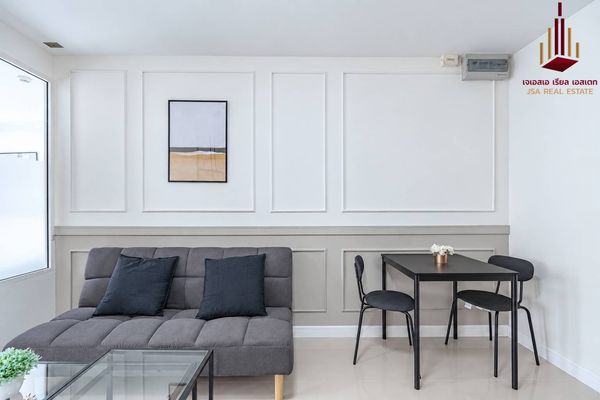✨ For Rent : IVY Ratchada Condo ✨ 💰 Only 14,500 THB/month 