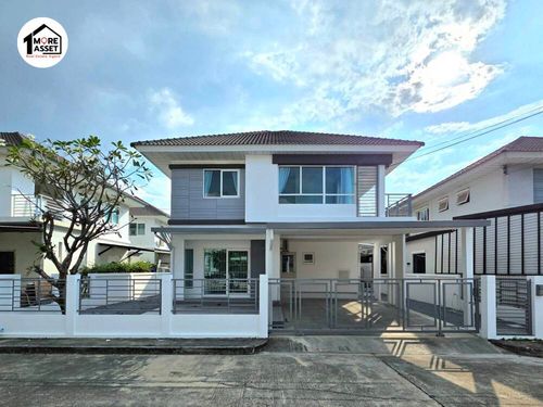ขายด่วน! บ้านเดี่ยว เพอร์เฟค เพลส รัตนาธิเบศร์ บ้านสวย พร้อมอยู่  เดินทางสะดวก เข้าออกได้หลายเส้นทาง ใกล้รถไฟฟ้า 