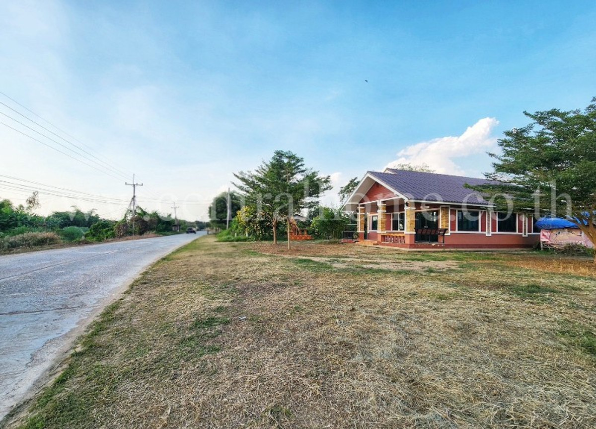 บ้านเดี่ยว พร้อมที่ดิน 10 ไร่ 83 ตารางวา บรรพตพิสัย - นครสวรรค์ – รูปที่ 3