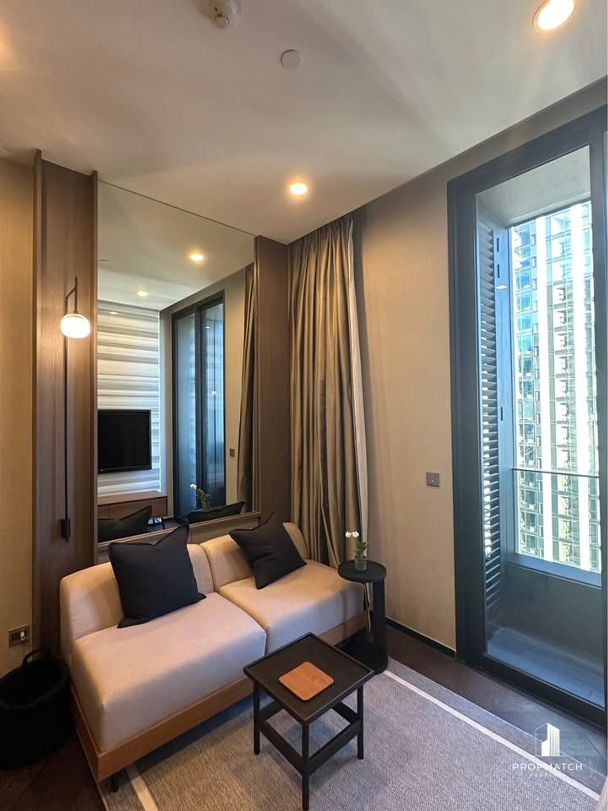 ✨Flash Deal ✨ The Esse Sukhumvit 36 ( 1Bed 1Bath 38SQM.) พร้อมอยู่ ! เพียง 9,990,000 บาท Tel.0981315848 @propmatch