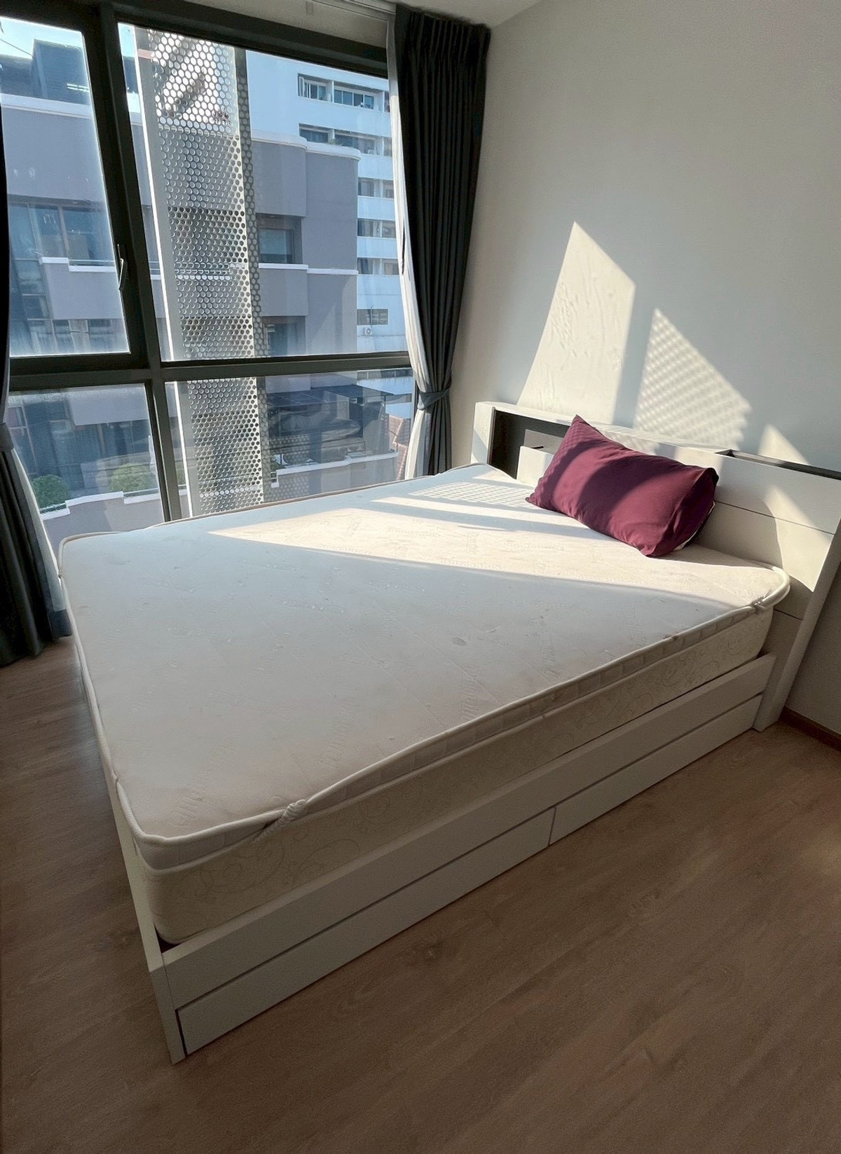 ขายคอนโด taka haus ทำเลดีเดินทางสะดวก ใกล้ BTS เอกมัย (S5267) ขายคอนโด taka haus ทำเลดีเดินทางสะดวก ใกล้ BTS เอกมัย (S5267)