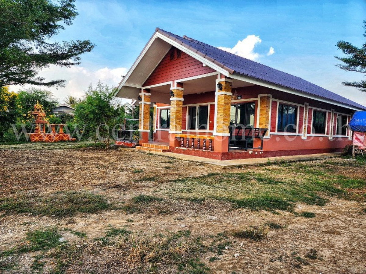 บ้านเดี่ยว พร้อมที่ดิน 10 ไร่ 83 ตารางวา บรรพตพิสัย - นครสวรรค์ – รูปที่ 2