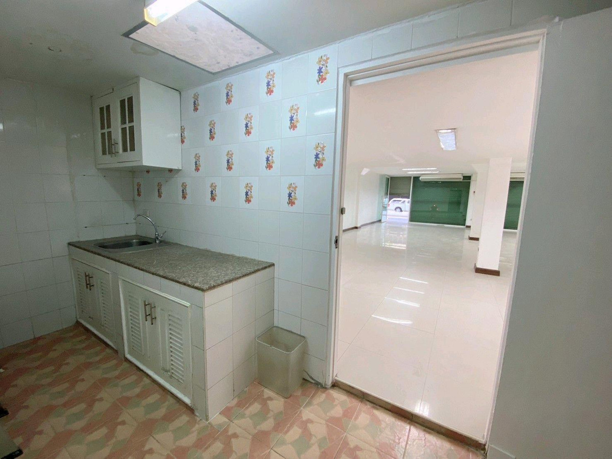 🏢 Private Office / Showroom ให้เช่า — อาคารพาณิชย์ 5 ชั้น ติดถนนใหญ่ | ติด MRT วงศ์สว่าง (เพียง 70 ก้าว) | ติด 7-Eleven – รูปที่ 3