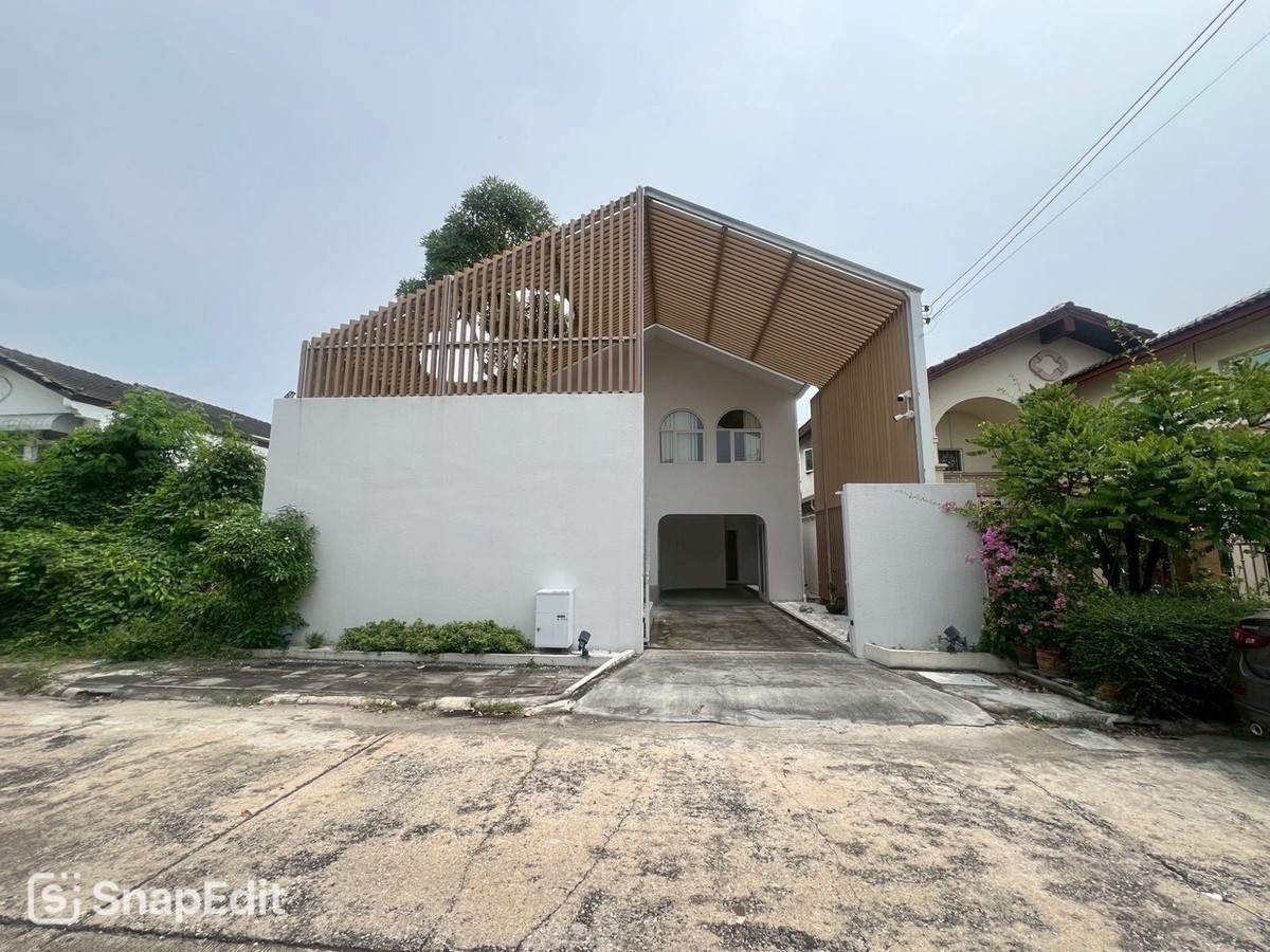 Single House for Sale Muang Thong Garden Phatthanakan 65 | Newly Renovated | 50 sq.w | 250 sq.m