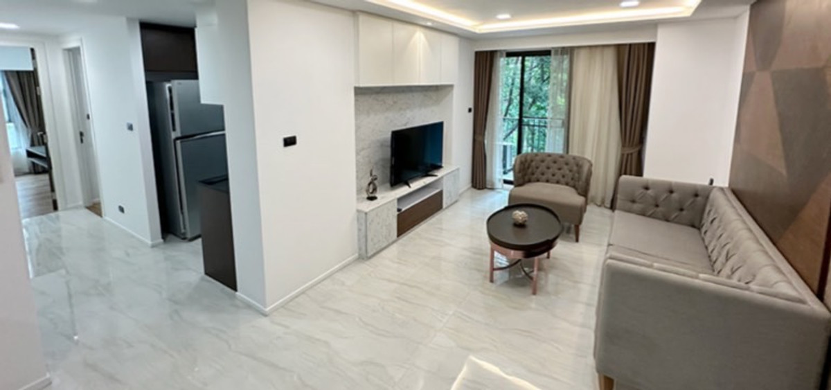 ✨ Condo for rent, raising cats, Thonglor location, 2 bedrooms, size 120 sq m., fully furnished. Complete amenities, near BTS Thonglor, ready to move in.