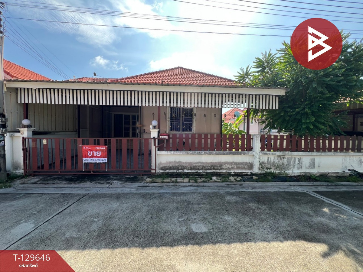 Single house for sale, area 50 square meters, Khlong Tamru, Chonburi.