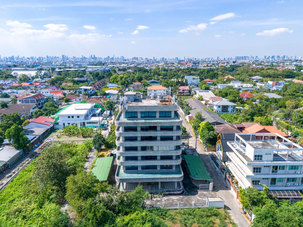 ขายอาคารสำนักงาน 7 ชั้น นวมินทร์ 85 ที่ดินใหญ่ 367 ตร.วา พื้นที่ 2,000 ตร.ม. โครงสร้างแข็งแรง เหมาะ Renovate ทำสำนักงานใหญ่ (มีรายได้เสาสัญญาณ 60,000/เดือน) – รูปที่ 3