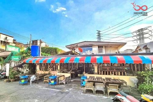 Single house for sale, 55 sq m, Pracharat Bamphen 25, near MRT Huai Khwang.