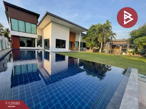 Single house for sale with pool villa, area 3 ngan 68 square meters, Bang Lamung District, Chonburi Province.